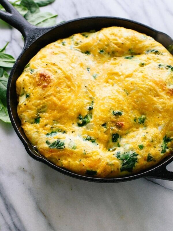 This simple spinach, broccoli and cheddar frittata is packed with veggies!