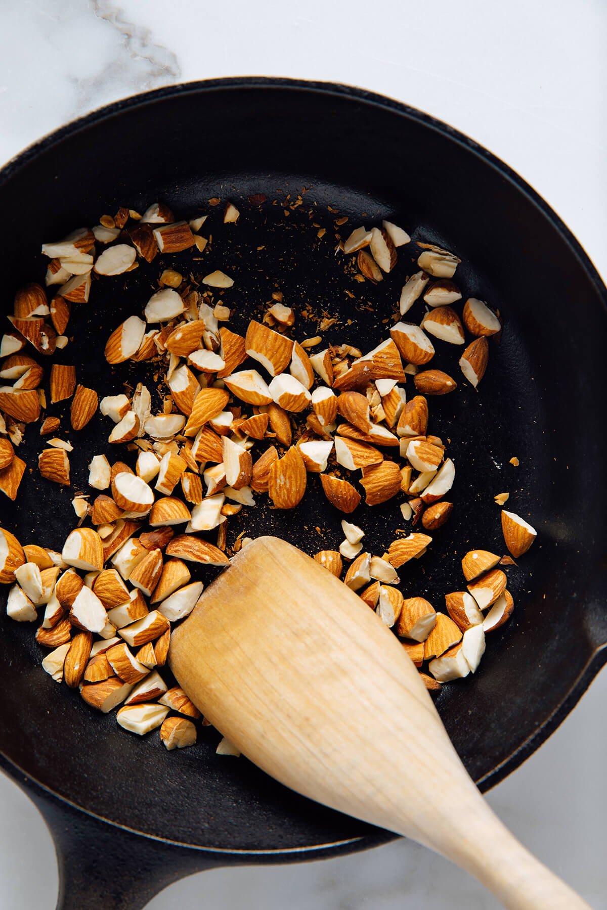 toasted chopped almonds